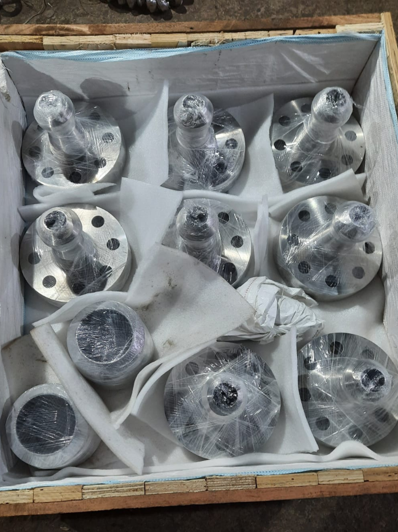 flanges-kept-in-a-wooden-box
