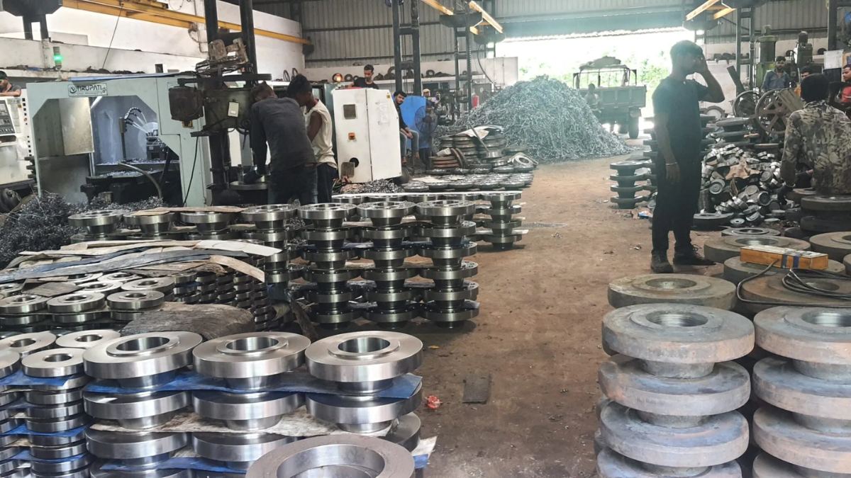 What Is a Flange? Different Types of Piping Flanges Explained